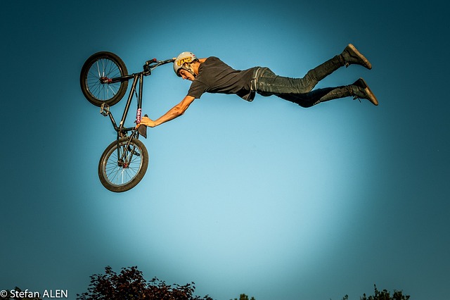 广东3国青太好使！王洪泽锁核心，陈家政冲攻守一体，杨溢能轮换